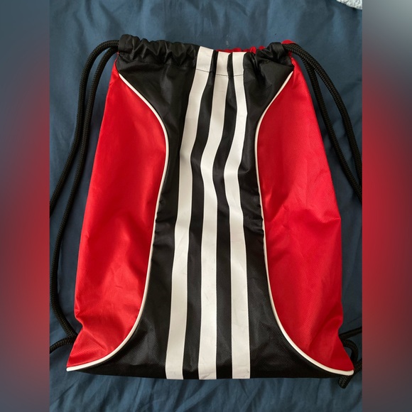 Adidas drawstring backpack - Picture 3 of 3